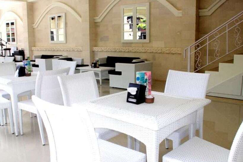 בית מלון כפרי Melasti Beach Resort & Spa Legian