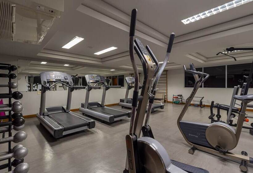 Отель Cassino Tower Curitiba Aeroporto By Nacional Inn