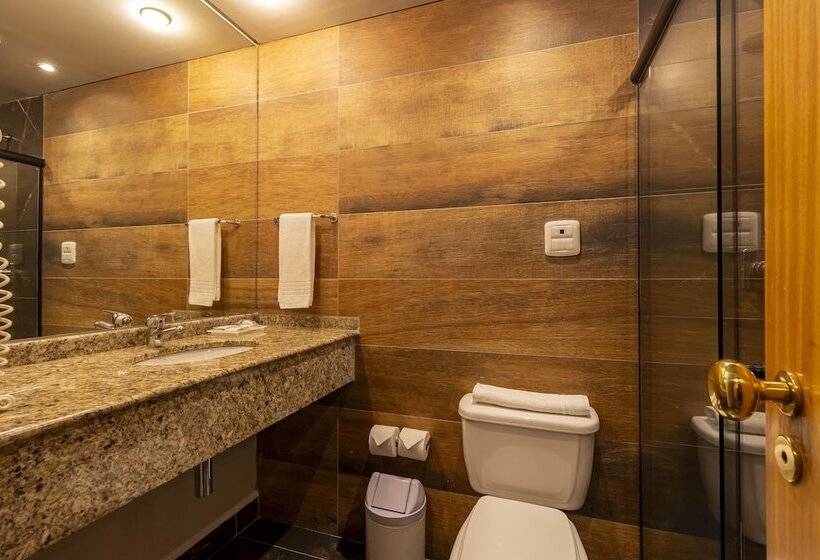 Отель Cassino Tower Curitiba Aeroporto By Nacional Inn