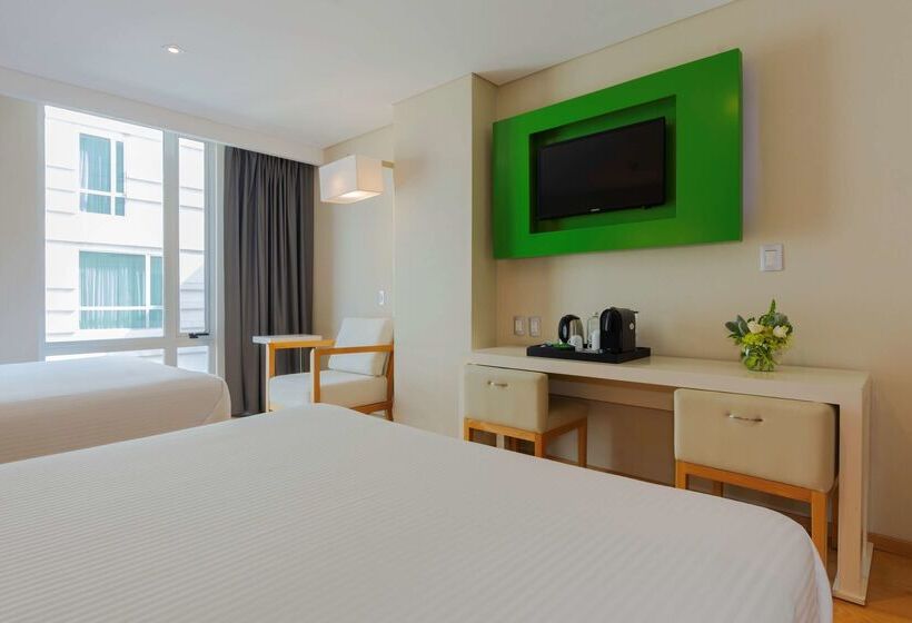 فندق NH Puebla Centro Historico