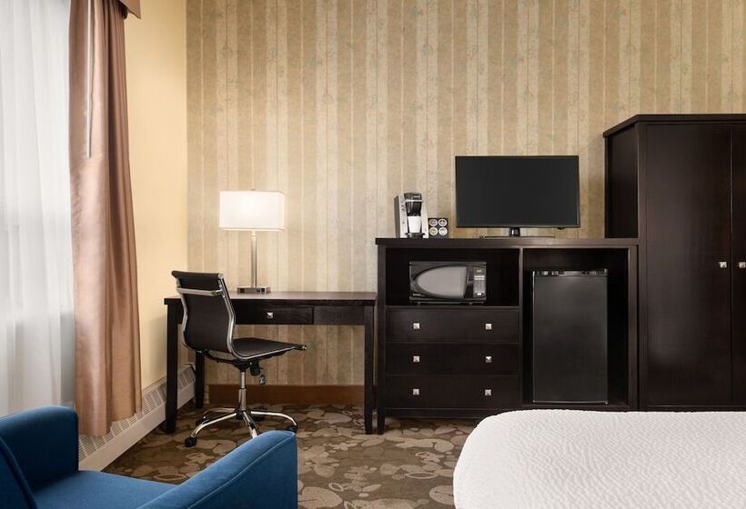 فندق Nova Inn Yellowknife