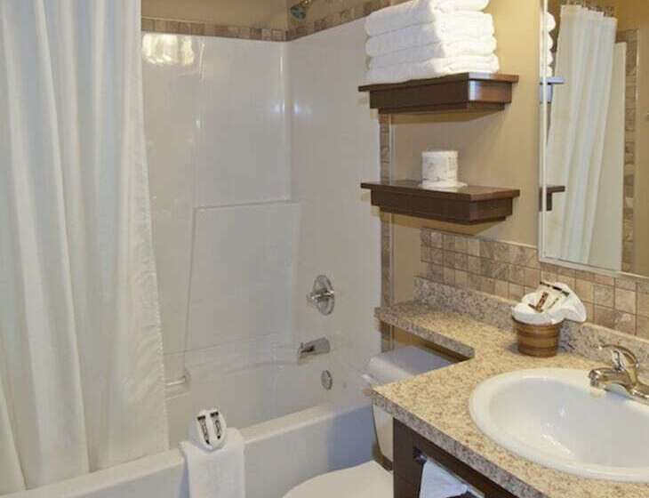 فندق Overlander Mountain Lodge