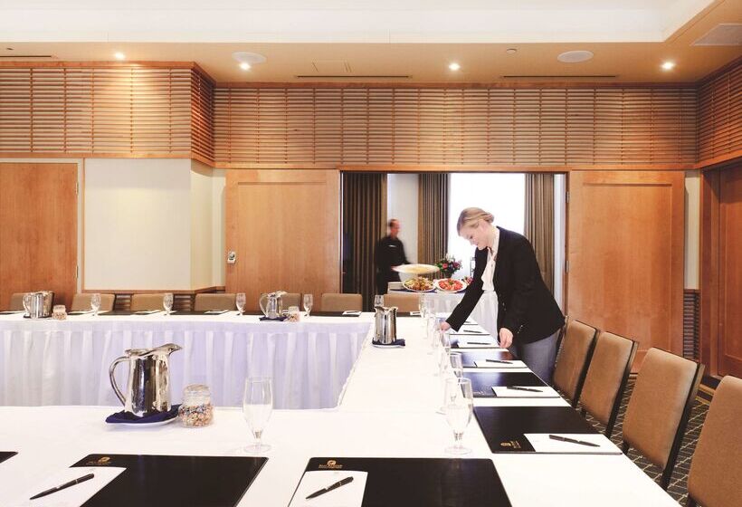 ホテル Pan Pacific Whistler Village Centre