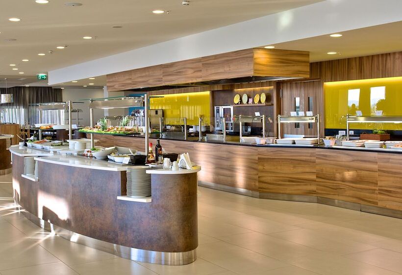 Отель Park Plaza Belvedere Medulin