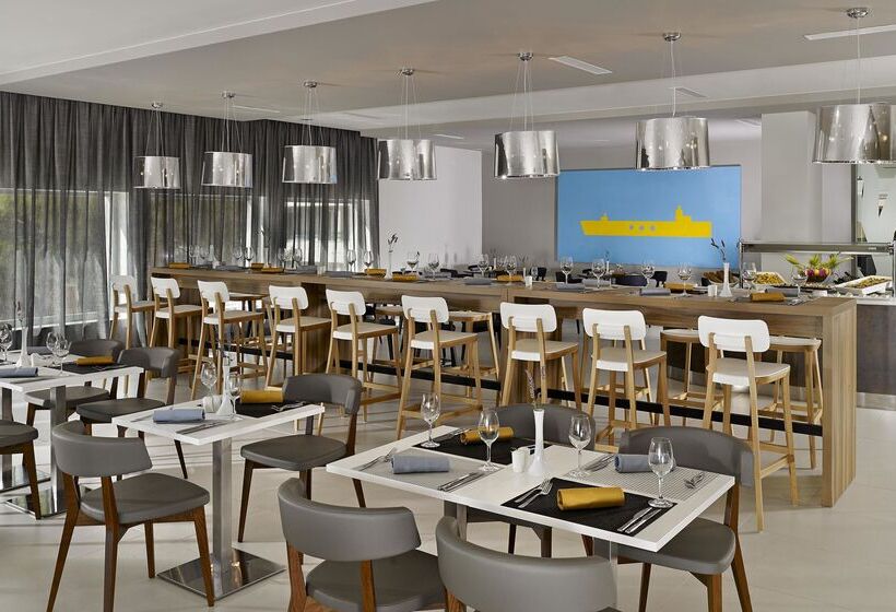 Отель Park Plaza Belvedere Medulin