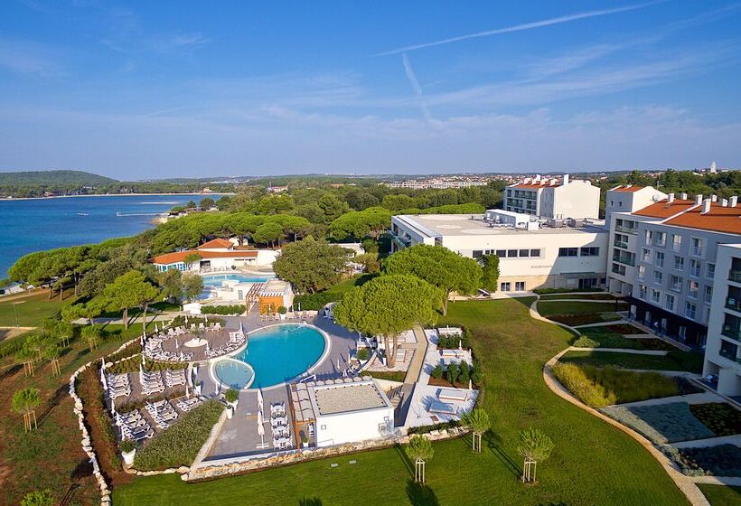 Отель Park Plaza Belvedere Medulin