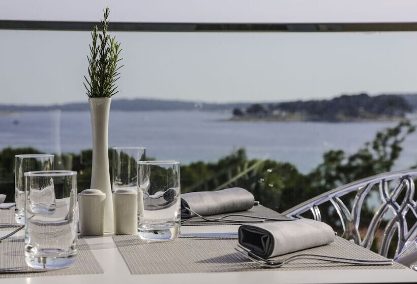 Отель Park Plaza Belvedere Medulin