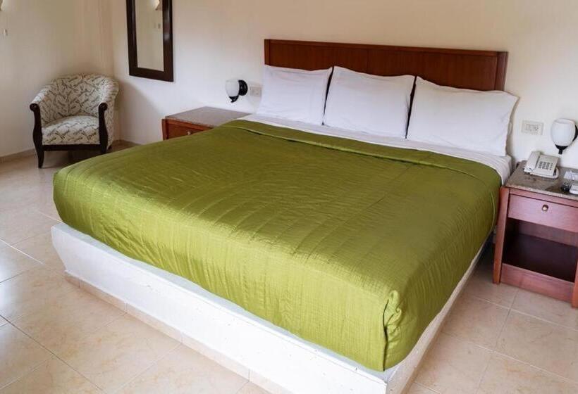 בית מלון כפרי Plaza Del Sol