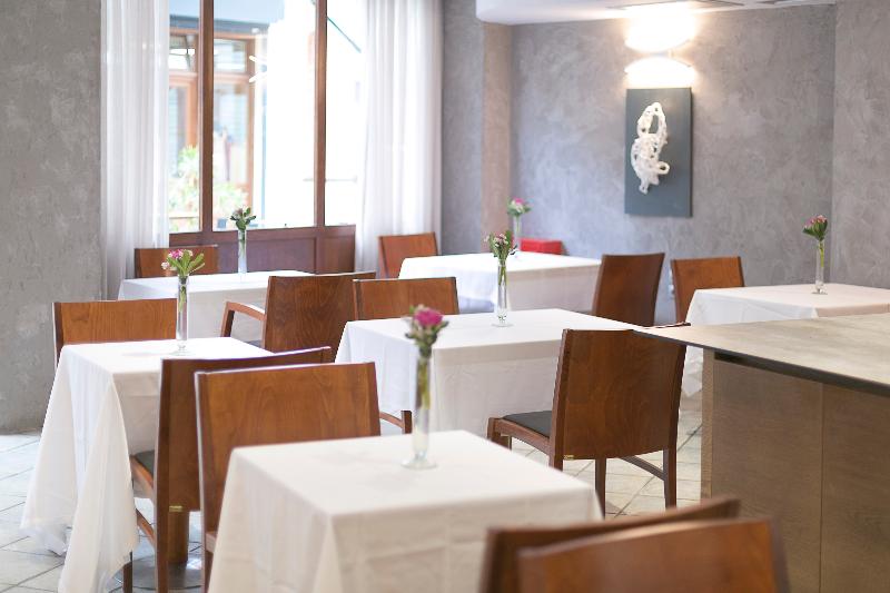 Plaza Hotel, Philian Hotels And Resorts