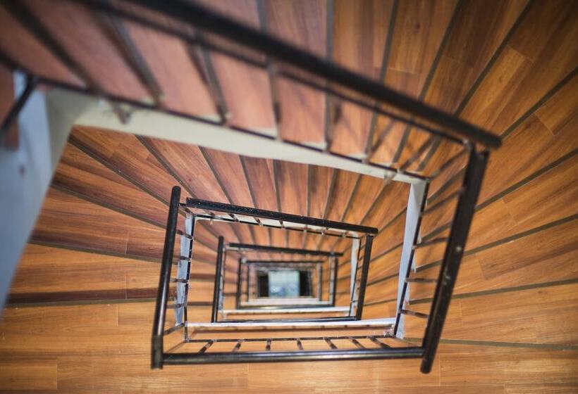 Plaza Hotel, Philian Hotels And Resorts