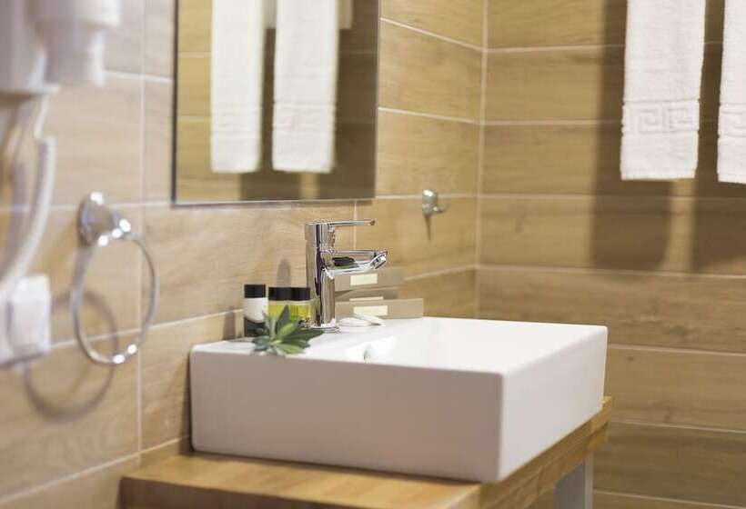 Plaza Hotel, Philian Hotels And Resorts