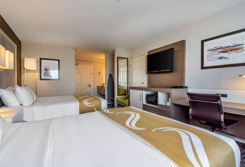 Отель Quality Inn