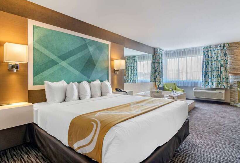 Отель Quality Inn