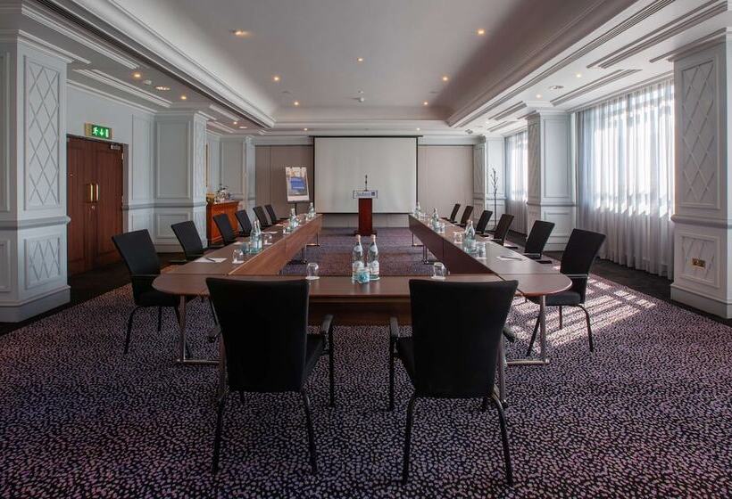 Radisson Blu Hotel, Muscat