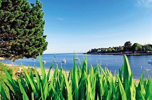 בית מלון כפרי Pierre & Vacances Residence Cap Glenan