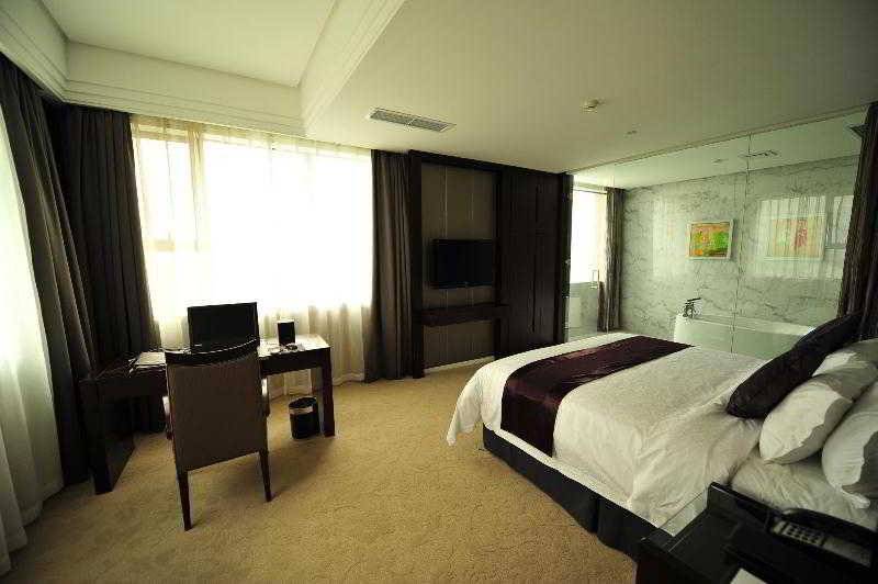 호텔 New Century Manju  @sniec