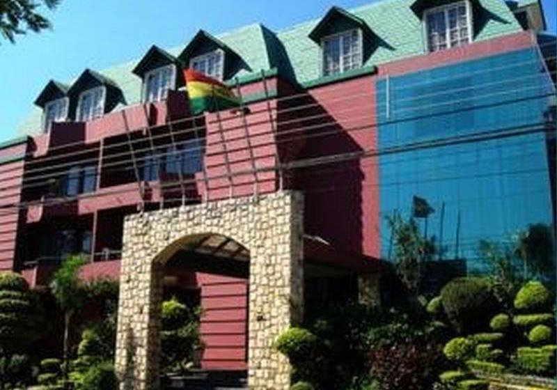 Отель Royal Lodge