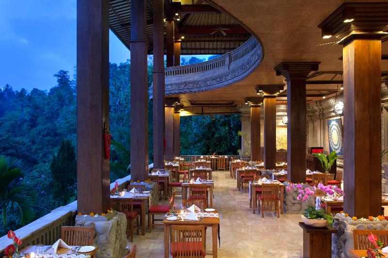 Отель The Royal Pita Maha