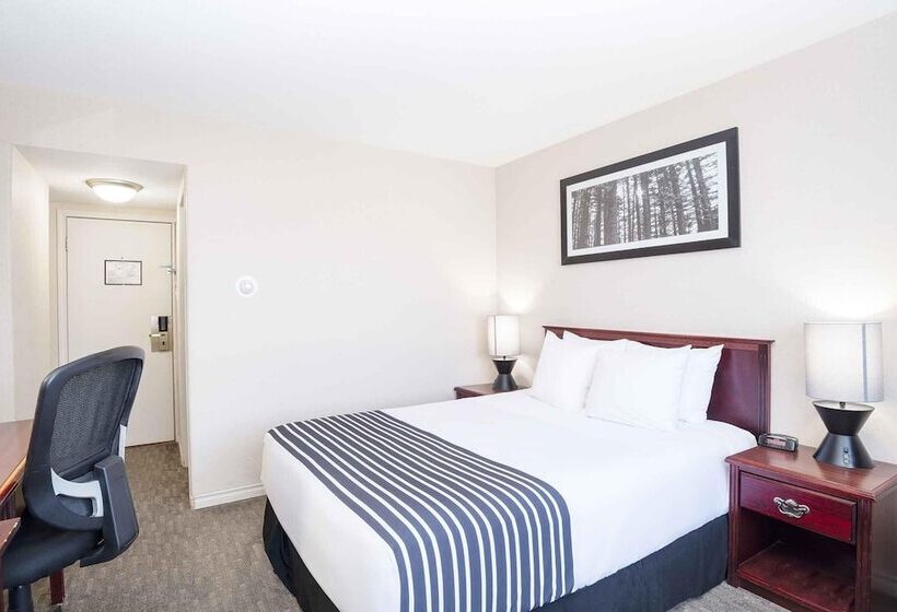 호텔 Sandman Inn Smithers