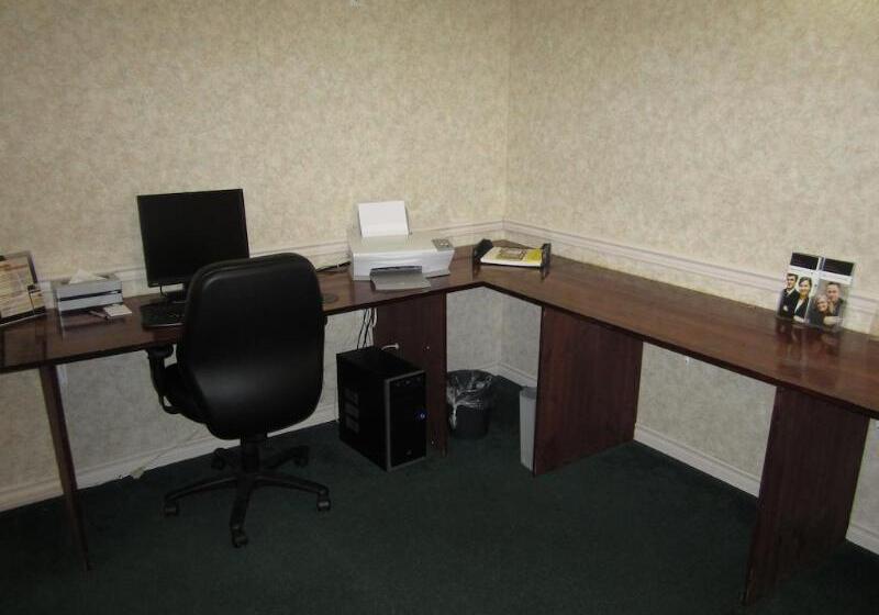 호텔 Sandman Inn Smithers