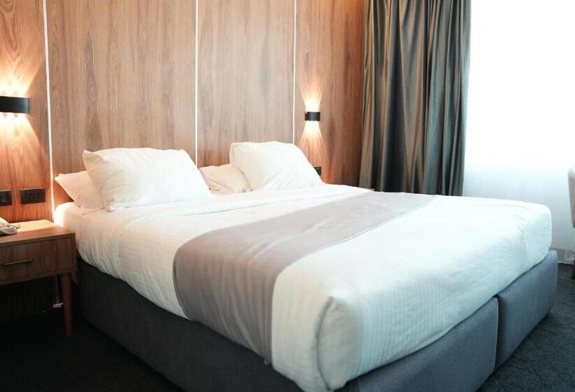 هتل The Sandy Palace