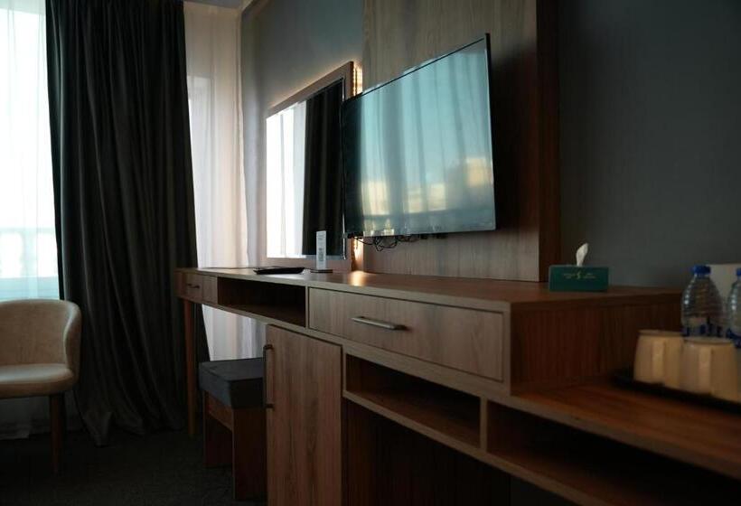 هتل The Sandy Palace