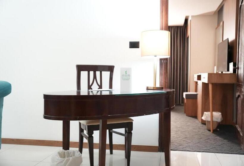 هتل The Sandy Palace