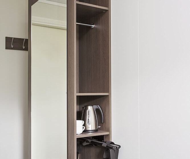 ホテル Scandic Leknes Lofoten