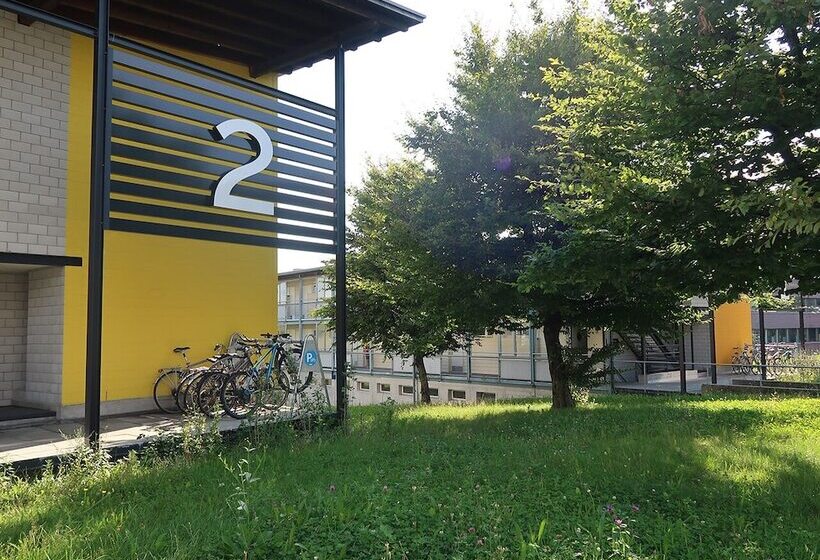 בית מלון כפרי Sempachersee