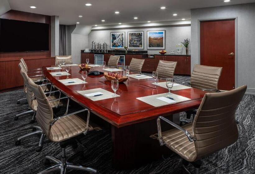 Отель Sheraton Park City