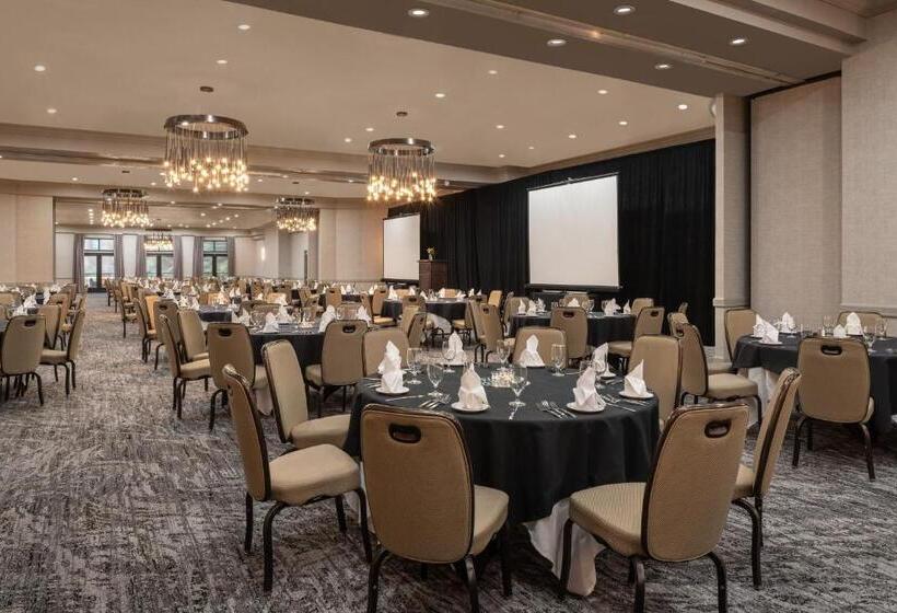 Отель Sheraton Park City