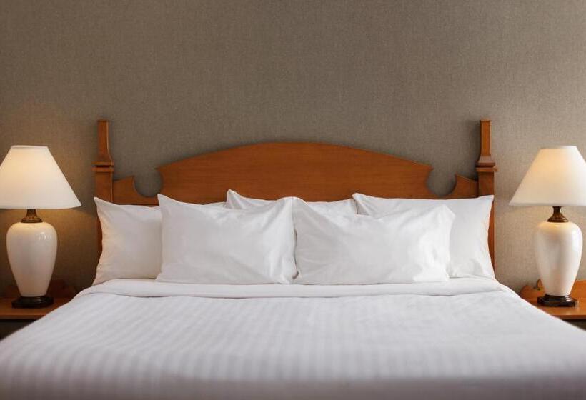 فندق St. Eugene Golf Resort & Casino