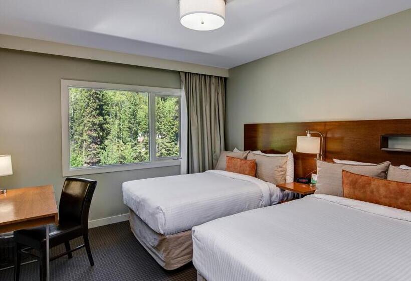 The Juniper Hotel & Bistro