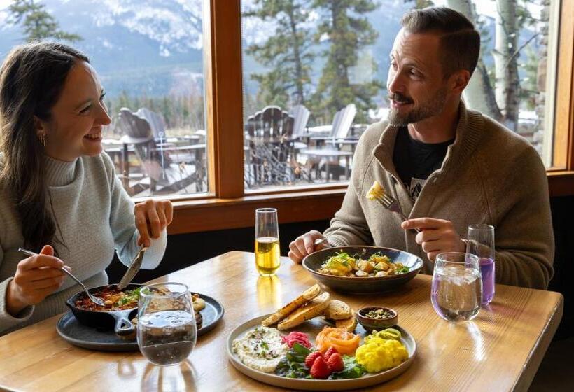 The Juniper Hotel & Bistro