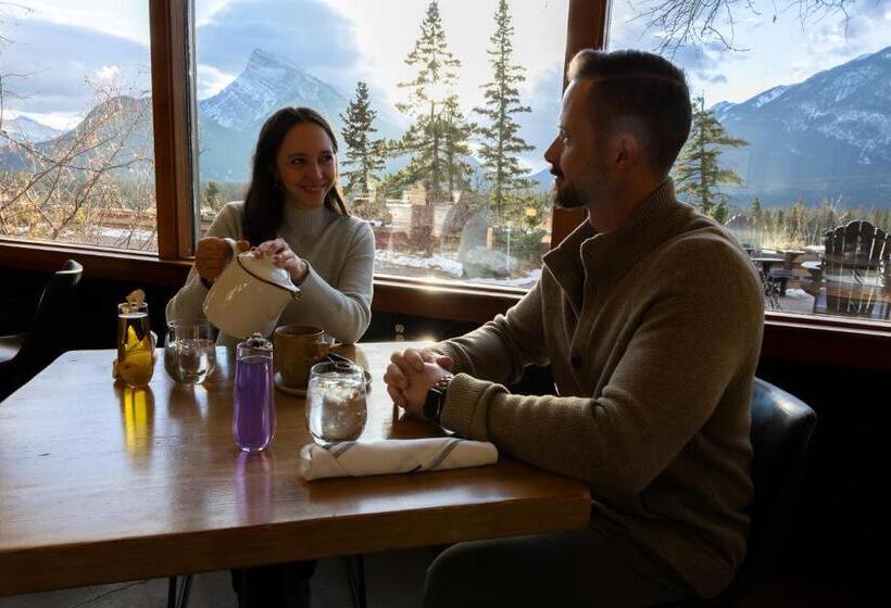 The Juniper Hotel & Bistro