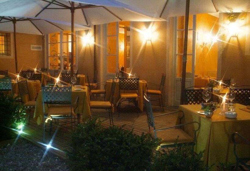 هتل The Tuscanian