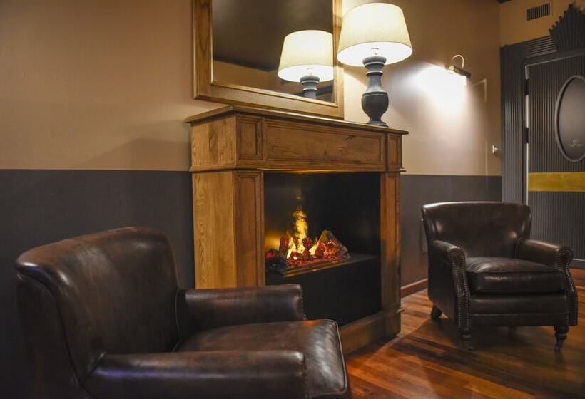 هتل The Tuscanian