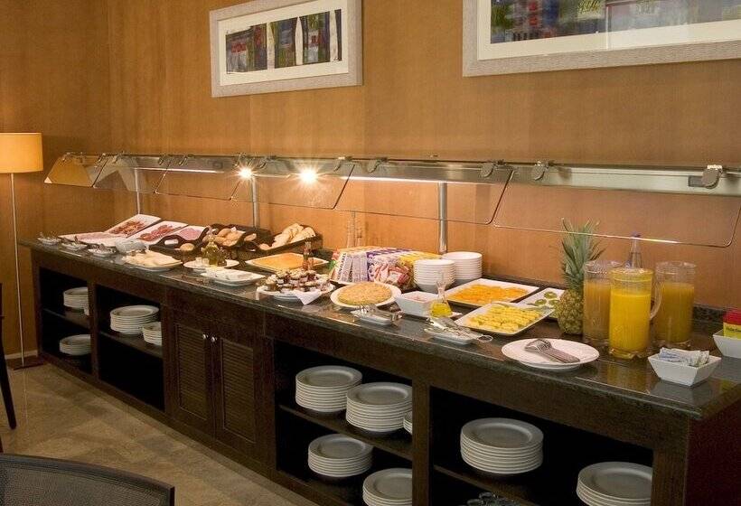 هتل Xon's Valencia