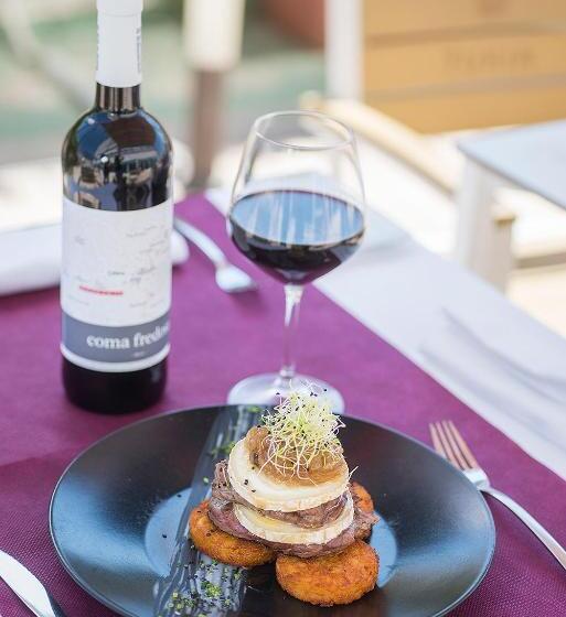 هتل Xon's Valencia