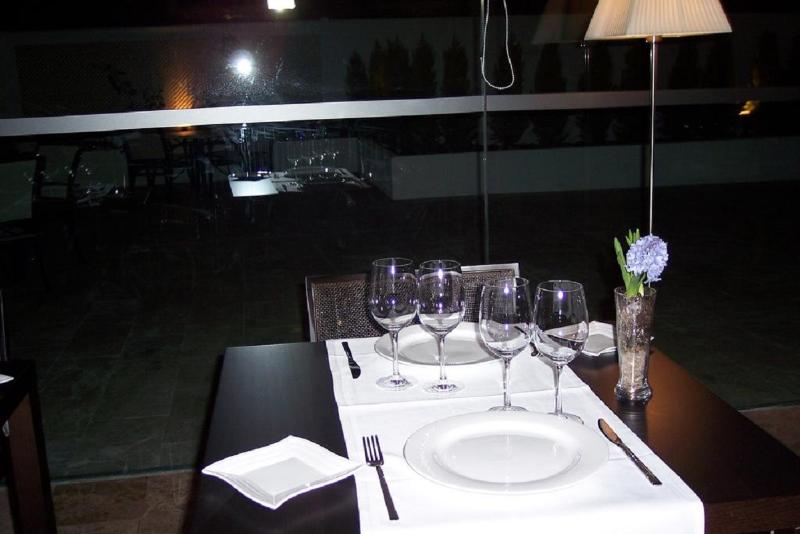 هتل Xon's Valencia