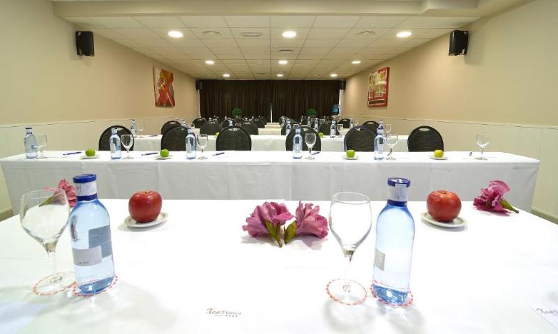 هتل Xon's Valencia