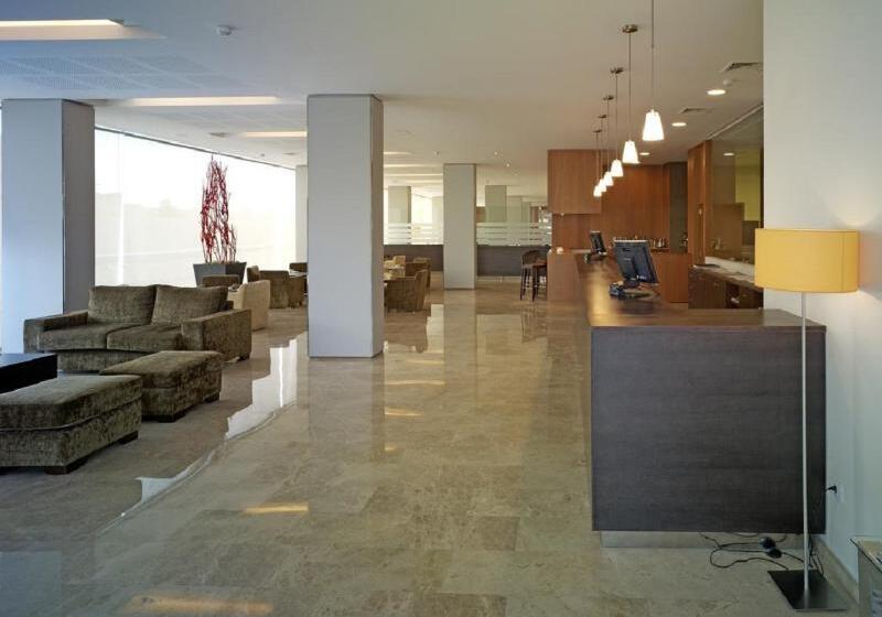 هتل Xon's Valencia