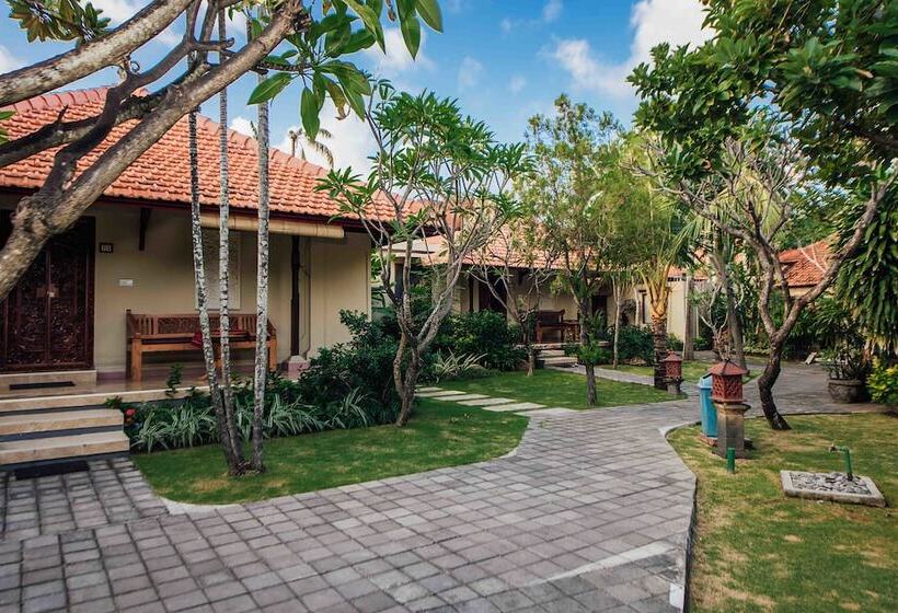 Kuta Puri Bungalows Villas And Resort