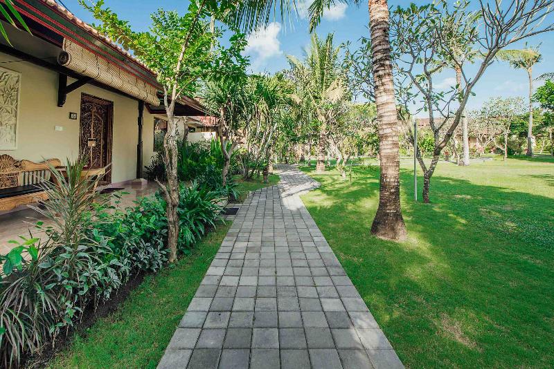 Kuta Puri Bungalows Villas And Resort