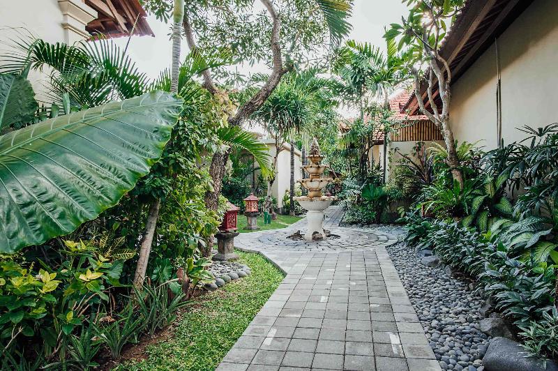 Kuta Puri Bungalows Villas And Resort