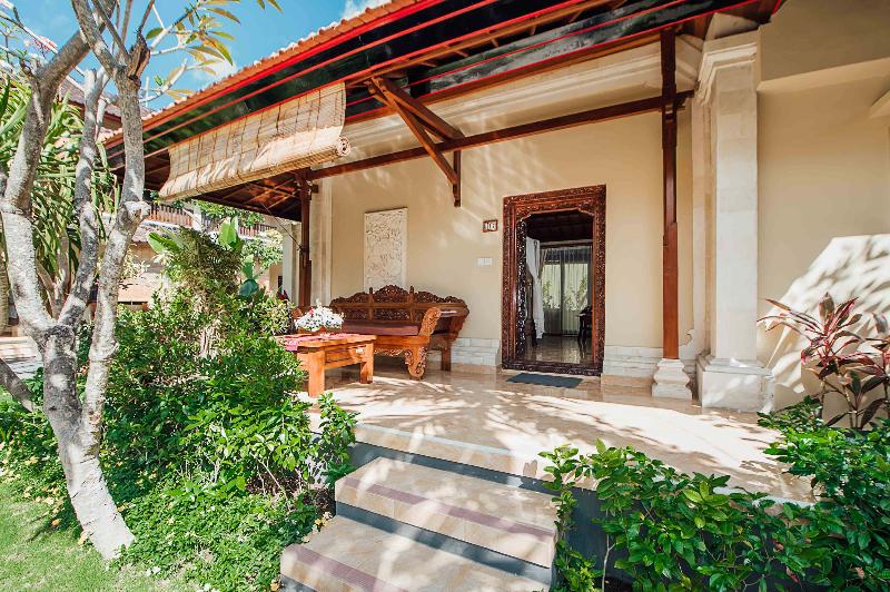 Kuta Puri Bungalows Villas And Resort