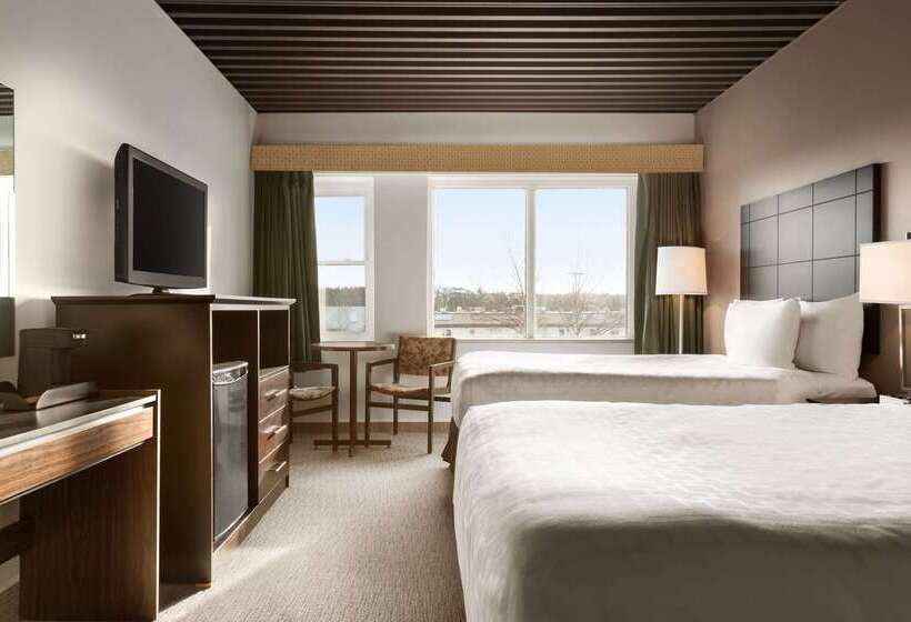 מוטל Travelodge By Wyndham Baie Comeau