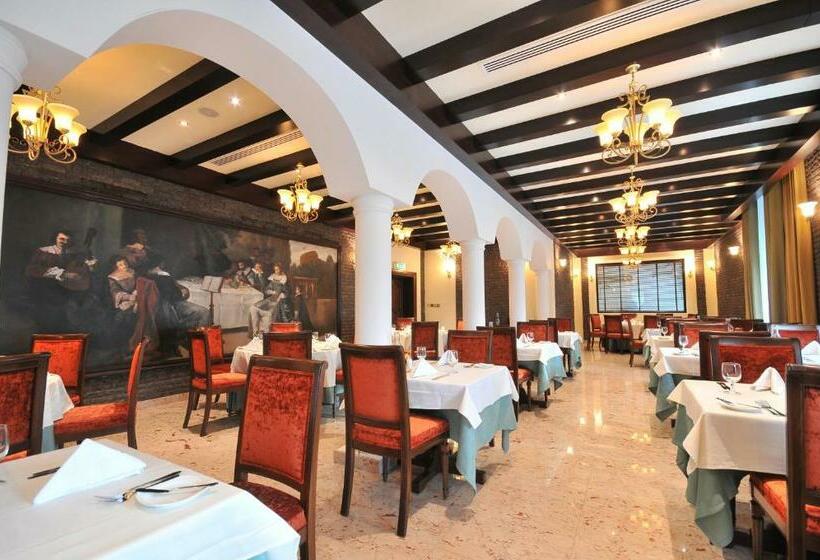 Radisson Blu Hotel, Muscat