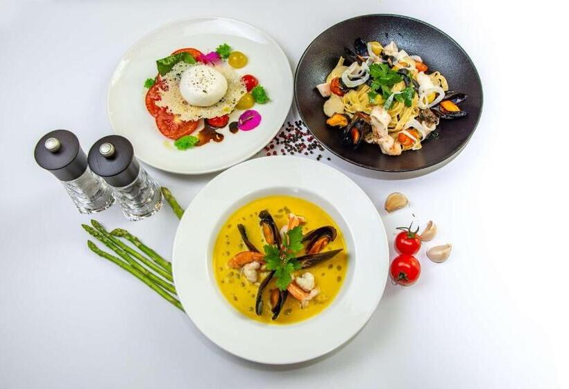 Radisson Blu Hotel, Muscat