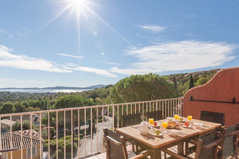 אתר נופש Residence Pierre & Vacances Les Restanques Du Golfe De Sainttropez